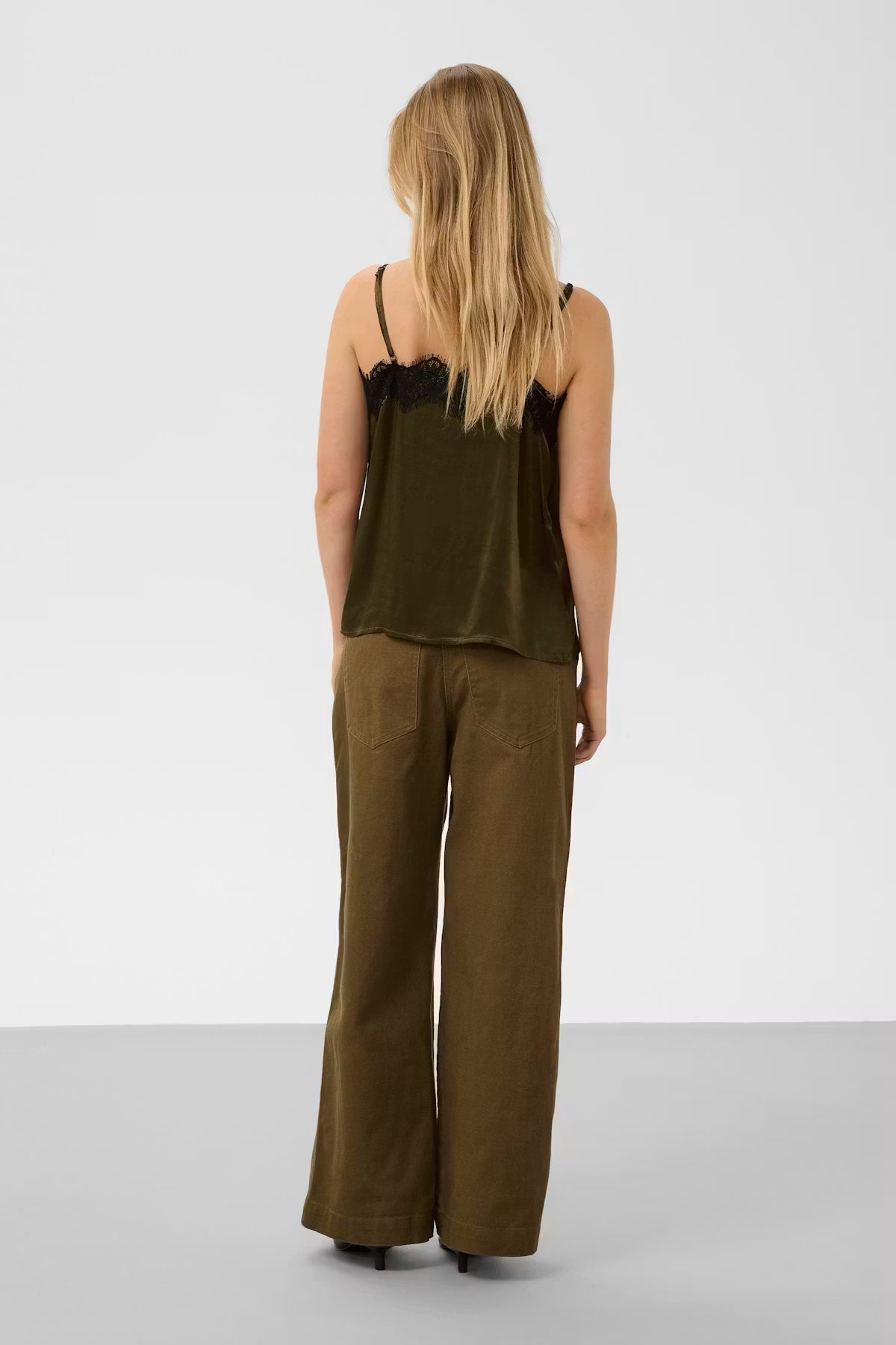 Soaked rini top