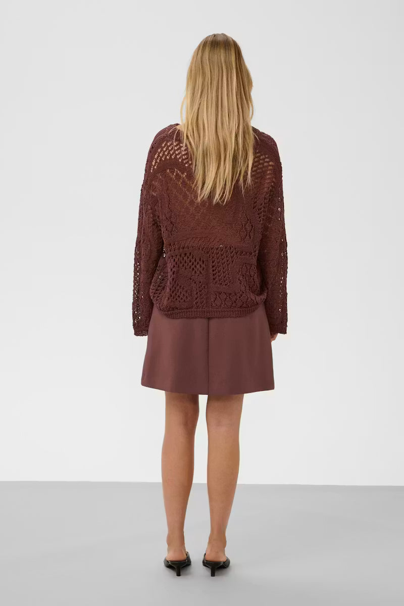 Soaked Barb pullover