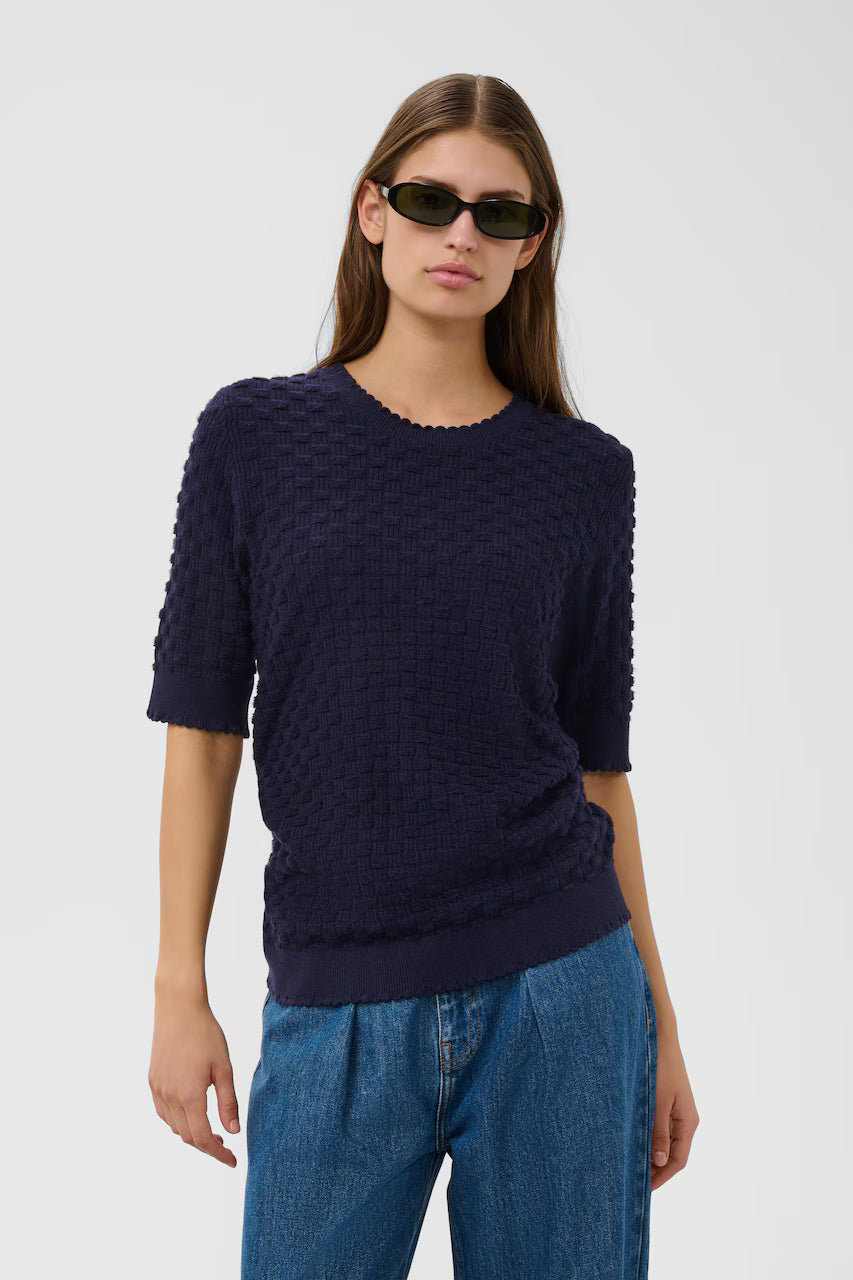 Spina pullover Soaked