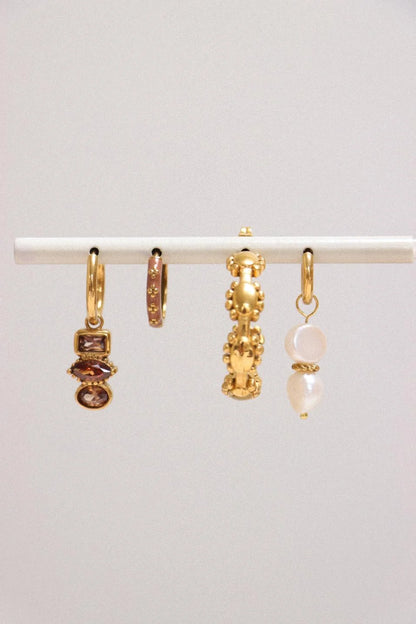 Belle pearl hoop gold Label Kikik