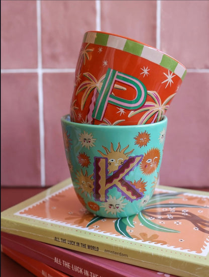 Cup letter N
