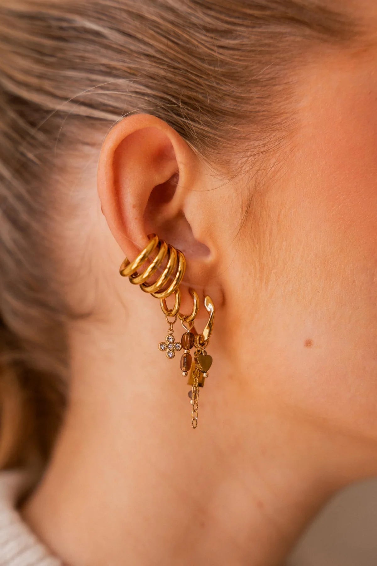 Brown round hoop gold Label Kiki