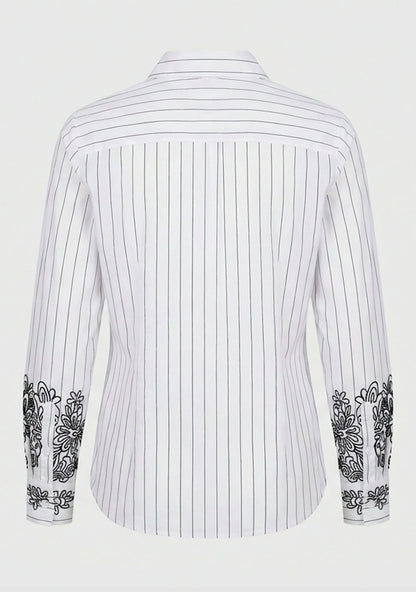 Sigga geborduurde blouse Isay