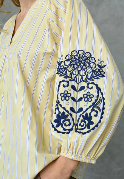 Love & Divine Soleil Borduur Blouse
